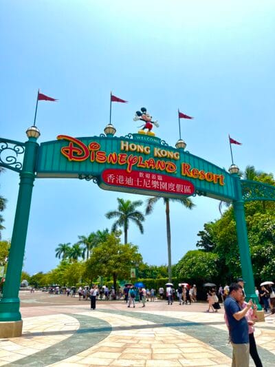 Hong Kong Disneyland Rope Drop sign