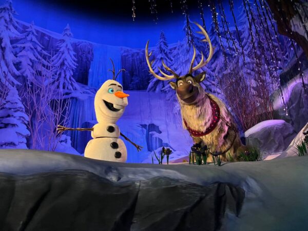 Hong Kong Disneyland Rides and Attractions olaf
