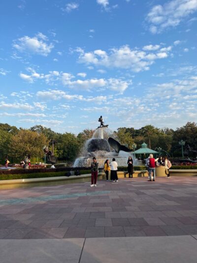 Best Times to Visit Hong Kong Disneyland fountain