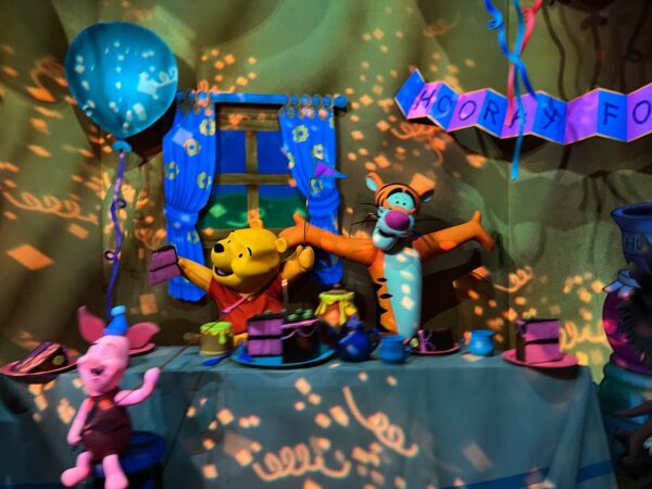 How Many Days to Visit Disneyland pooh