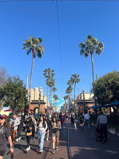 Disney California Adventure Itinerary with Lightning Lane hollywoodland