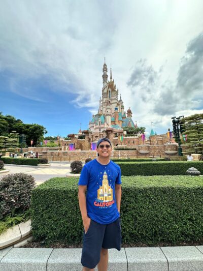 How to Get to Hong Kong Disneyland me