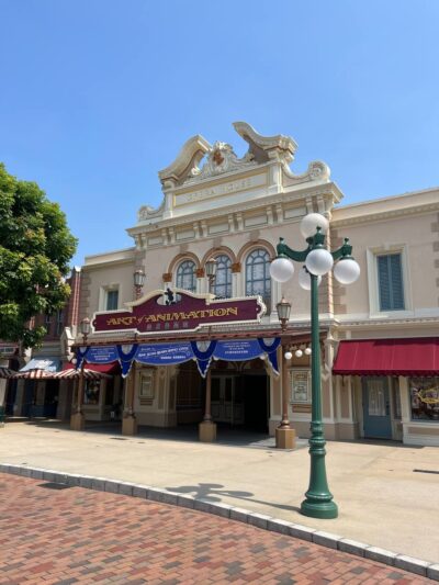 How to Get to Hong Kong Disneyland opera house