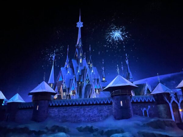 World of Frozen castle