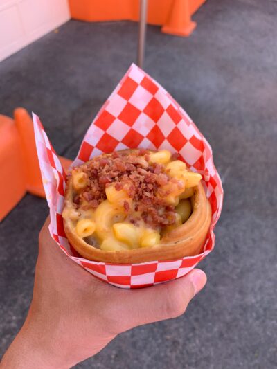 Mobile Order at Disneyland Guide mac and cheese