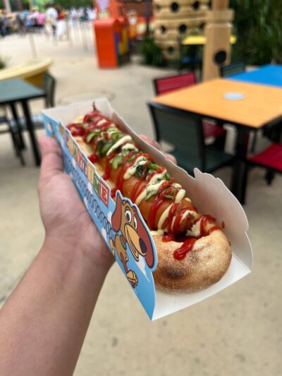 Hong Kong Disneyland Snacks pizza dog