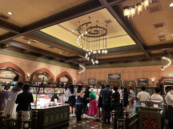 Hong Kong Disneyland for Adults semi buffet