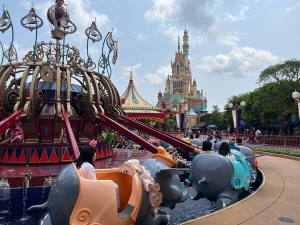Hong Kong Disneyland Worth It dumbo