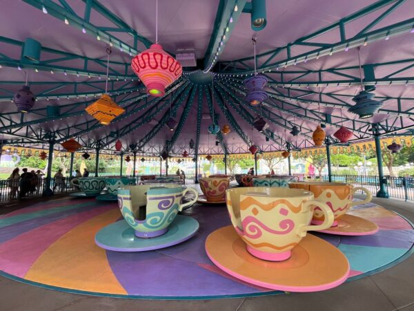 Hong Kong Disneyland attractions tea cups