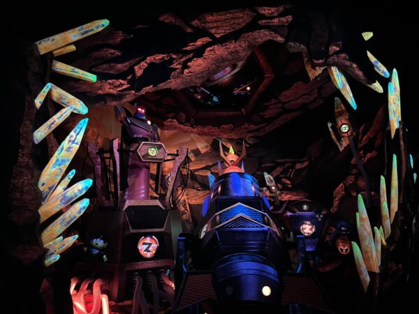 Early Park Entry Pass at Shanghai Disneyland Buzz