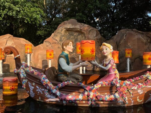 1-Day Shanghai Disneyland Itinerary crystal grotto