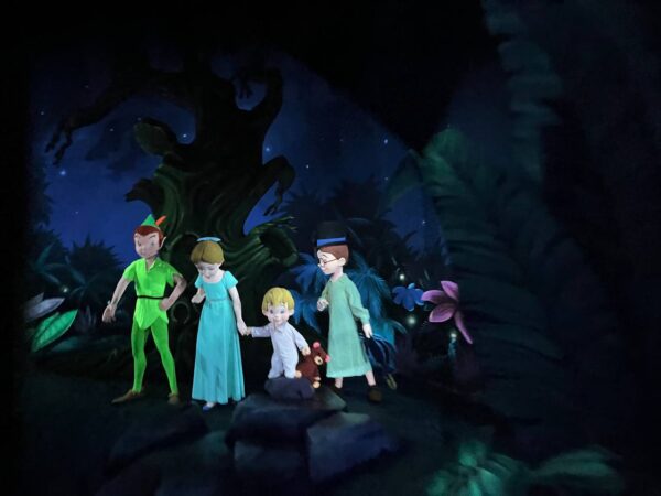 Shanghai Disneyland rides peter and wendy