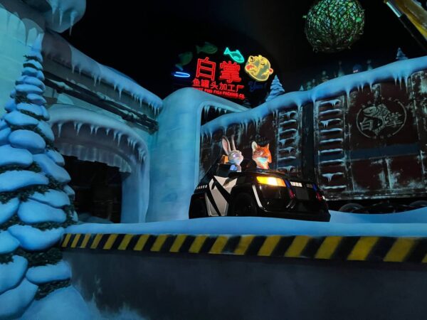 Shanghai Disneyland rides nick and judy car