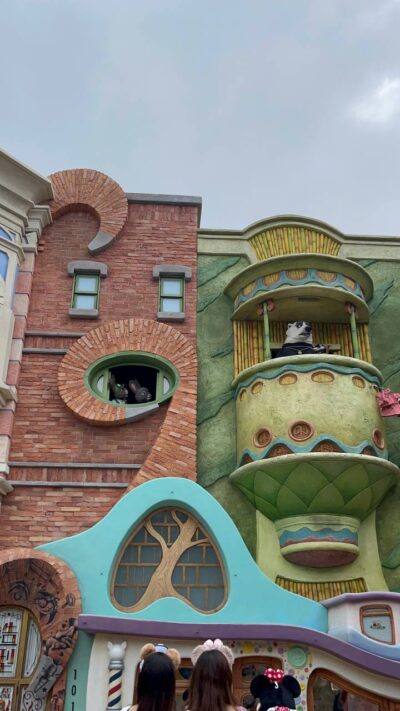 Zootopia land zootopia comes alive