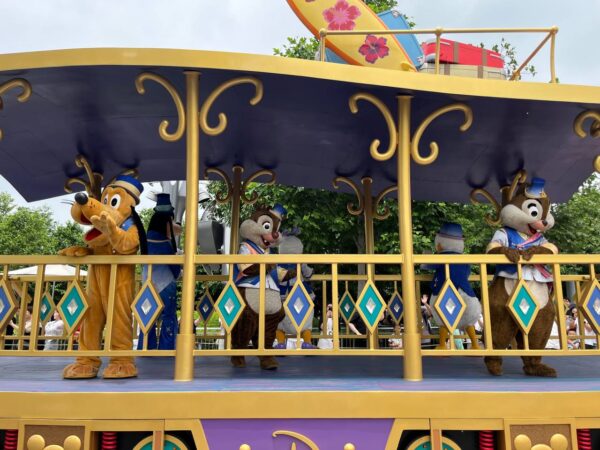 Shanghai Disneyland 10th Anniversary characters