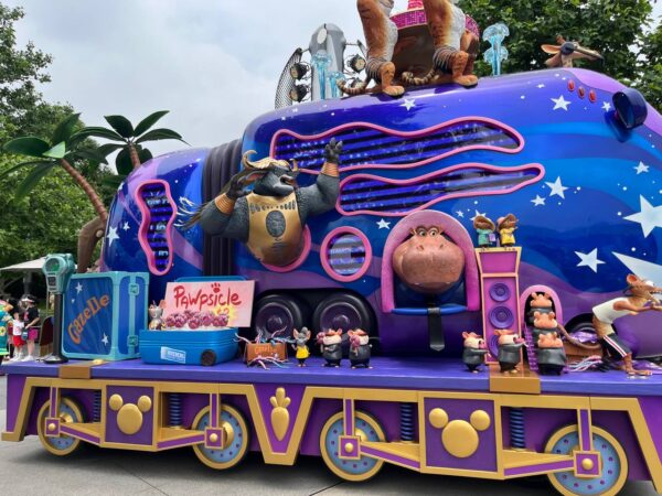 Shanghai Disneyland Attractions and Entertainment zootopia parade