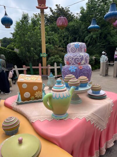 1-Day Shanghai Disneyland Itinerary mad tea party