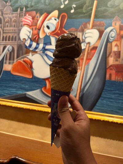Shanghai DIsneyland Snacks gelato