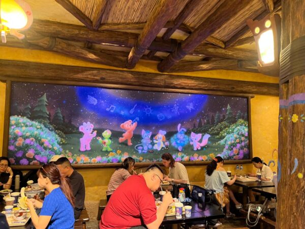 Shanghai Disneyland Quick Service Restaurants duffy